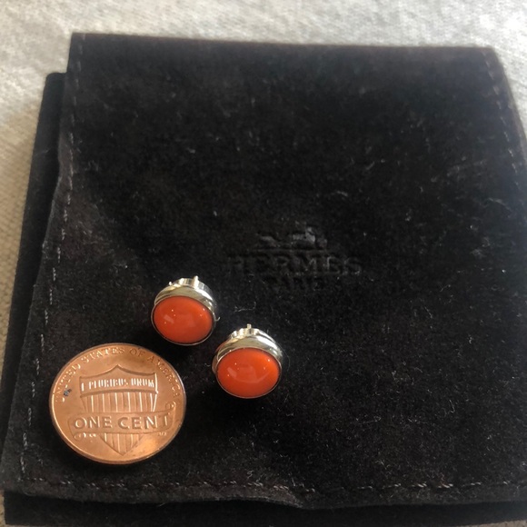 💯 Authentic Hermes Post Earrings Orange with New Backs - Picture 13 of 14